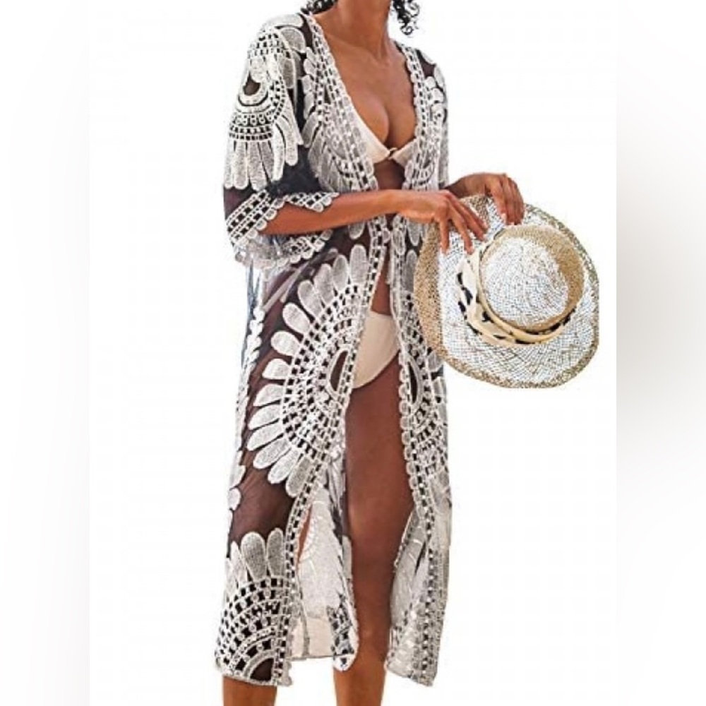 CUPSHE Women's Black Sunflower Crochet Scallop Cover Up